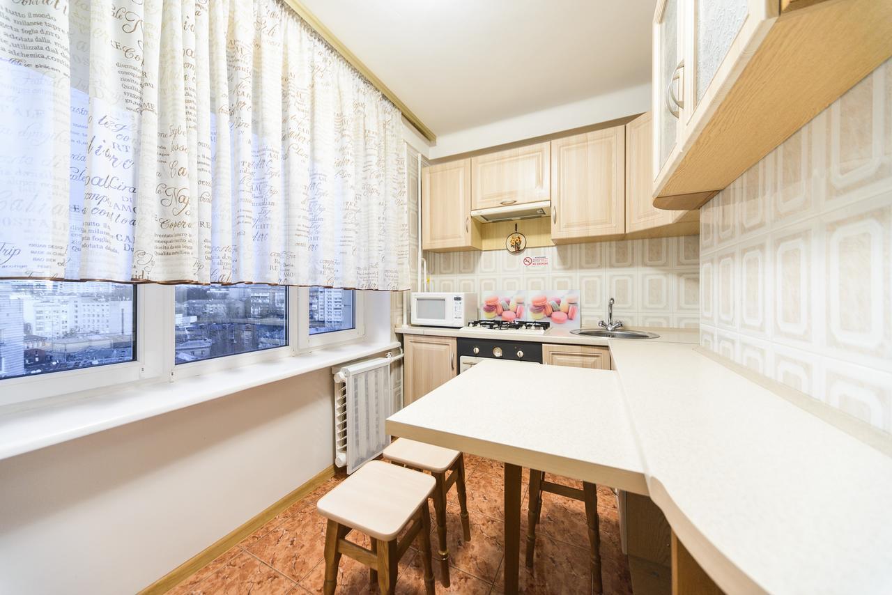 Apartment On Lesi Ukrainky Blvd 基輔 外观 照片